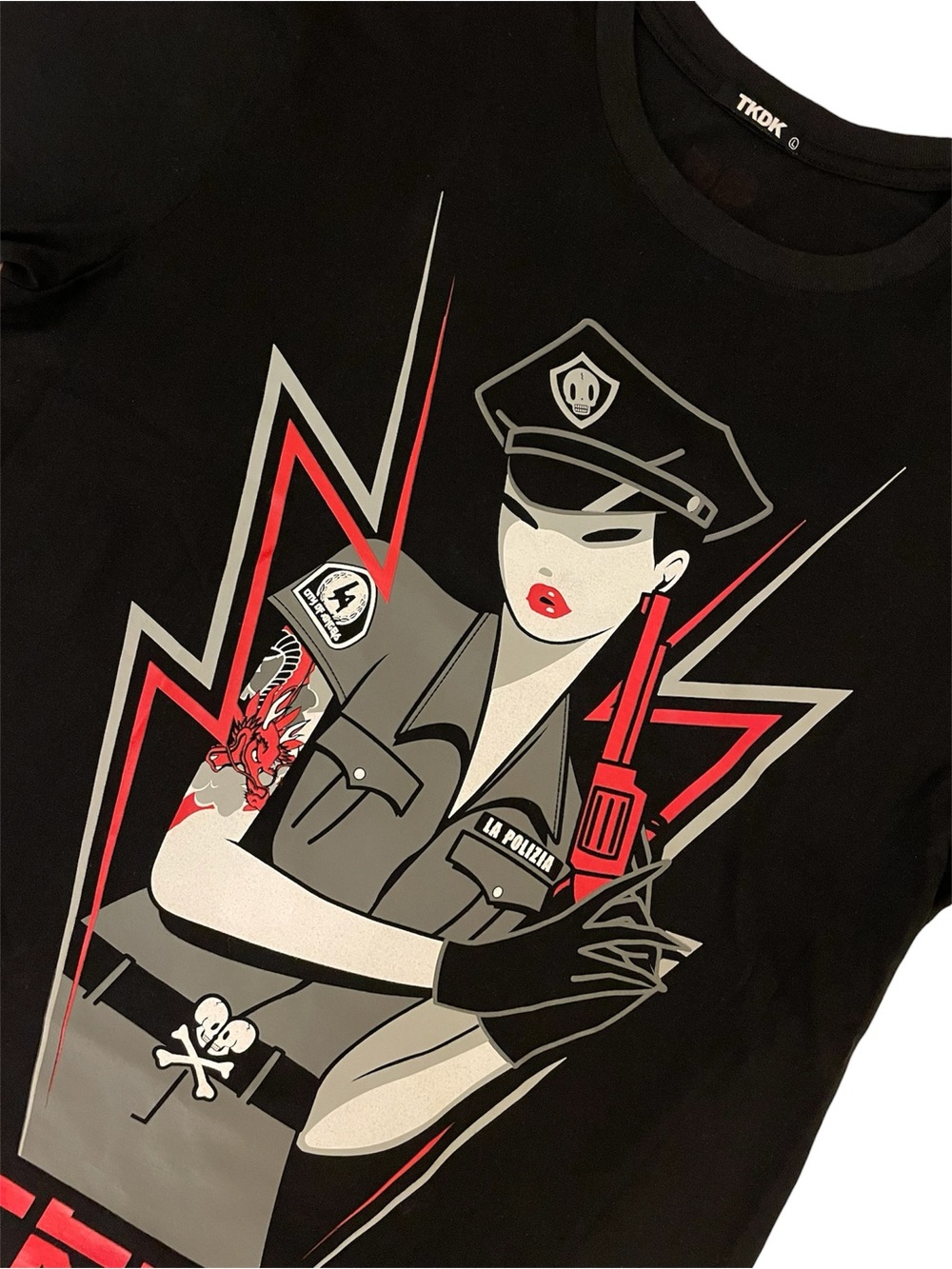Tokidoki LA Polizia Female Police Officer w/ Red Gun T-Shirt Men’s Large Tee NWT